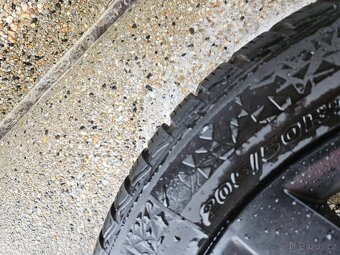 Originál ALU Škoda CRYSTAL BLACK 5x112 R17 - 8
