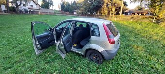Ford fiesta 1.4 16v - 8