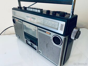 Radiomagnetofon/boombox Hitachi TRK 8170, 70.léta - 8