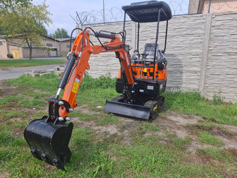 Kubota Japan motor bagr HT1500 - 8