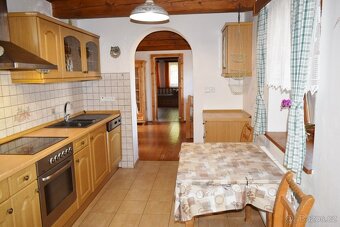 Prodej rodinného domu v Kasalicích u Hradce Králové - 8