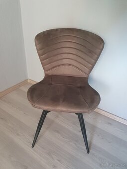 Masivní mangový stůl + polstrovaná židle - 8