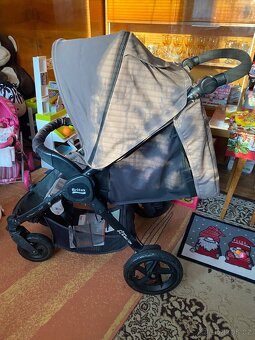 Kočárek Britax - 8