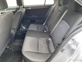 Mitsubishi Lancer 1.6i , 86 kW benzín, 2011 - 8