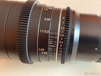 Samyang 24mm T1.5 - 8