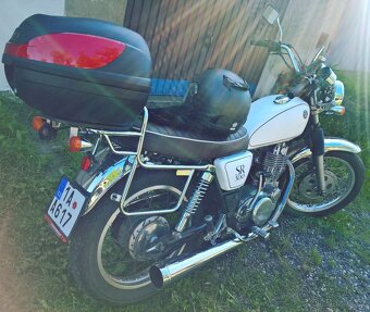 Zadní kufr na moto/skútr Shin Yo - 8