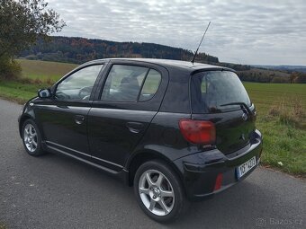 Toyota Yaris 1.5i T-Sport 5dv - 8