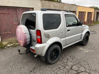 SUZUKI JIMNY 1.3  4X4 - 8