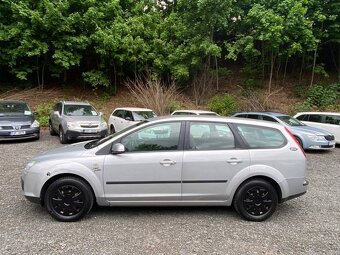 Ford Focus Combi 1.6i 74kW klimatizace tažné ABS 2007 - 8