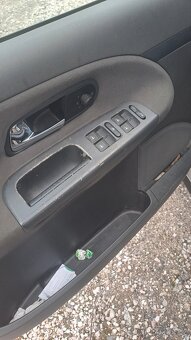 Seat Alhambra 2.0TDI 103Kw. 7 Míst - 8