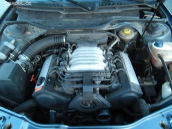 Audi 100 2.8 V6 - 8