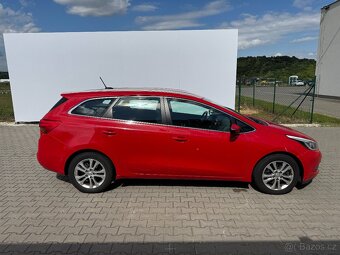 Kia Ceed 1.6 GDi 99 kW Exclusive Combi / ČR / DPH - 8