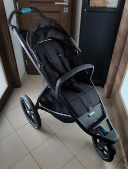 Thule Urban Glide 2 Black on Black - 8