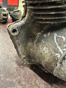 Predám MOTOR JAWA 250/353 - 8