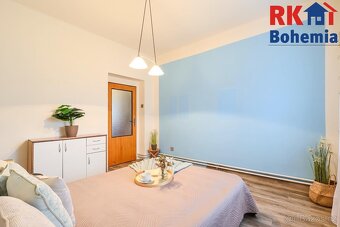 Prodej rodinného domu 2+1 s garáží s pozemkem 1177 m2 v Česk - 8