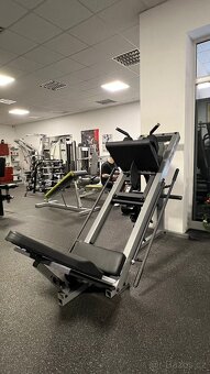 Výprodej posilovacích strojů - 8