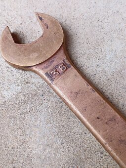 Plochý klíč 36 x 41 bronz - 8