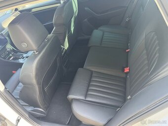 Skoda Superb Combi 2.0 TDI DSG - 8