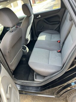Ford Focus Combi 1.6 2006 - 8