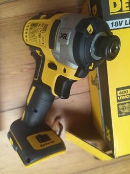 Nový Dewalt DCF887 Rázový utahovák - 8