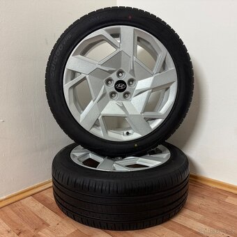 NOVÁ HYUNDAI SANTA FE 5x114,3 R20 ET54+LETNÍ 255/45R20 8mm - 8