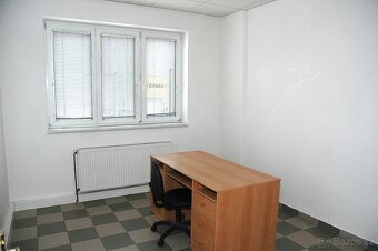 Pronájem nebytových/komerčních/kancelářských prostor - 8