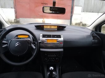 Pronájem auta Citroen C4 1.4 16V - 8