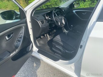 Hyundai i30 Hatchback 1.4i 73 kW - 8