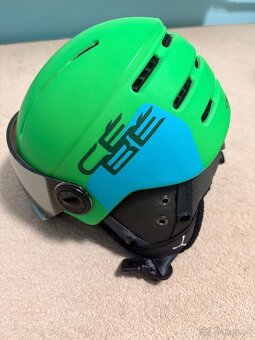 Lyžařská helma - 8