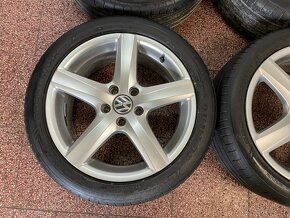 Originál Volkswagen ALU kola 5x112 r17 letní pneu 6mm - 8