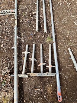 Lešení PERI, lešenářské spojky, zábradlové spojky Layher - 8