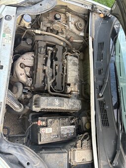 Citroen berlingo 1.6 - 8