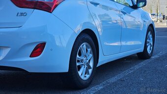 Hyundai i30 1,6 GDI 99kW jen 64.000km - 8