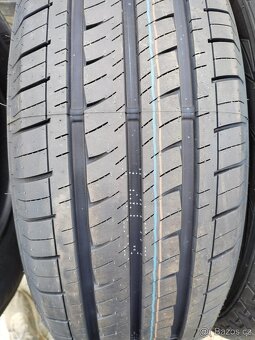 235/65/16C letni pneu TOURADOR a ARIVO 235/65 R16C - 8