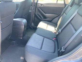 Mazda CX - 5 2.0i 16V 121kw najeto pouze 86.000km nové v ČR - 8