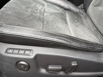 Superb kombi 2.0tsi 147kw DSG Automat Xenony Alcantara - 8