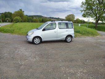 Toyota Yaris Verso 1.3 VVTi - 8