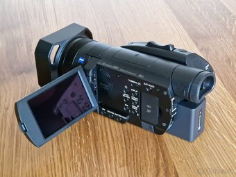 kamera SONY AX700 - 8