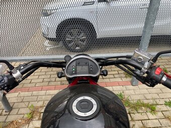 Hyosung GV 650 Aguila - 8
