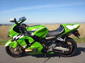 Kawasaki ZX 12R - 8