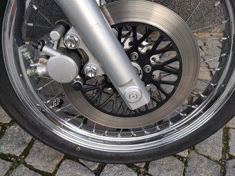Suzuki Intruder 250 - 8