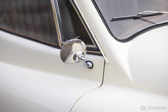 Jaguar XK120 Coupe - 8