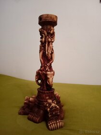 Stolek japonský historizující vyřezávaný sleva na 3990 - 8