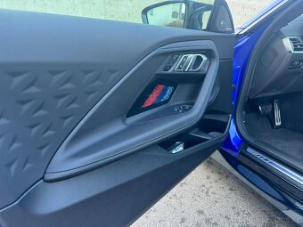 BMW M240i xDrive - 8