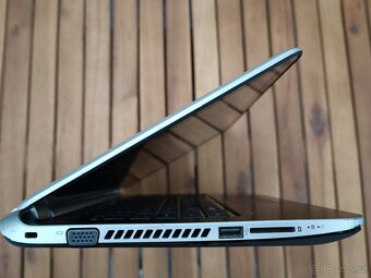 Malý dotykový notebook HP tpn c112, 8GB RAM,SSD 120GB Win 10 - 8