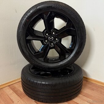 MAZDA CX-30 5x114,3 R18 ET45+LETNÍ 215/55R18 6/5mm - 8