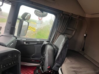 SCANIA R410 tahač návěsů - 8