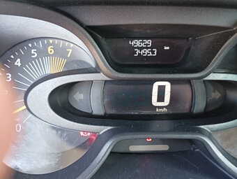 Renault Captur 0,9  hatchback - zachovalý vůz  - 8