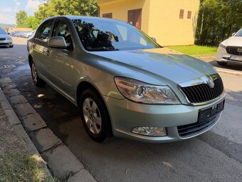 Škoda Octavia 1.6 mpi 75kw facelift hatchback - 8