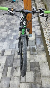Kellys Stage 50 karbon 29" - 8